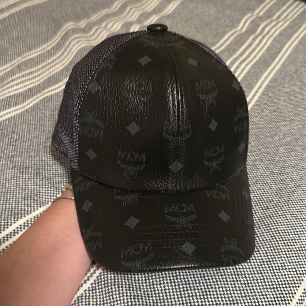 MCM Black Velcro One size adjustable baseball cap Clean/Pristine Authentic